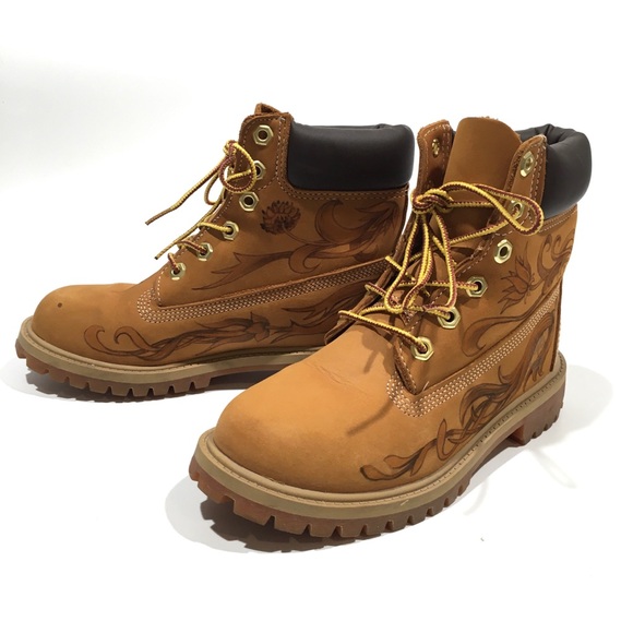 CUSTOM HAND PAINTED TIMBERLAND NUBUK BOOTS -YOUTH US 3.5 -FITS WOMEN US 5.5 - Picture 9 of 13